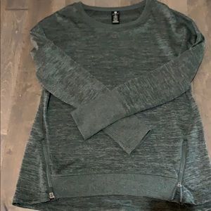 Athletic causal sweatshirt